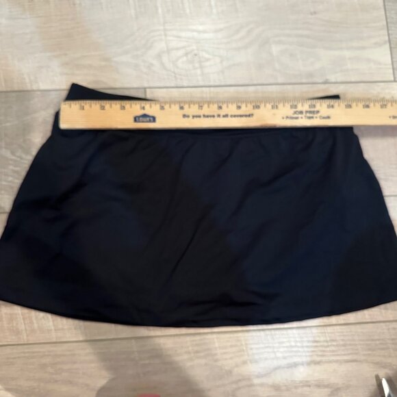 LANDS END WOMENS BLACK SWIM SKIRT SIZE 8 - Picture 4 of 7